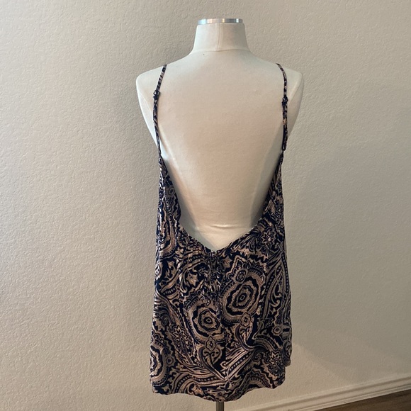 LF stores low back sundress - Picture 4 of 7